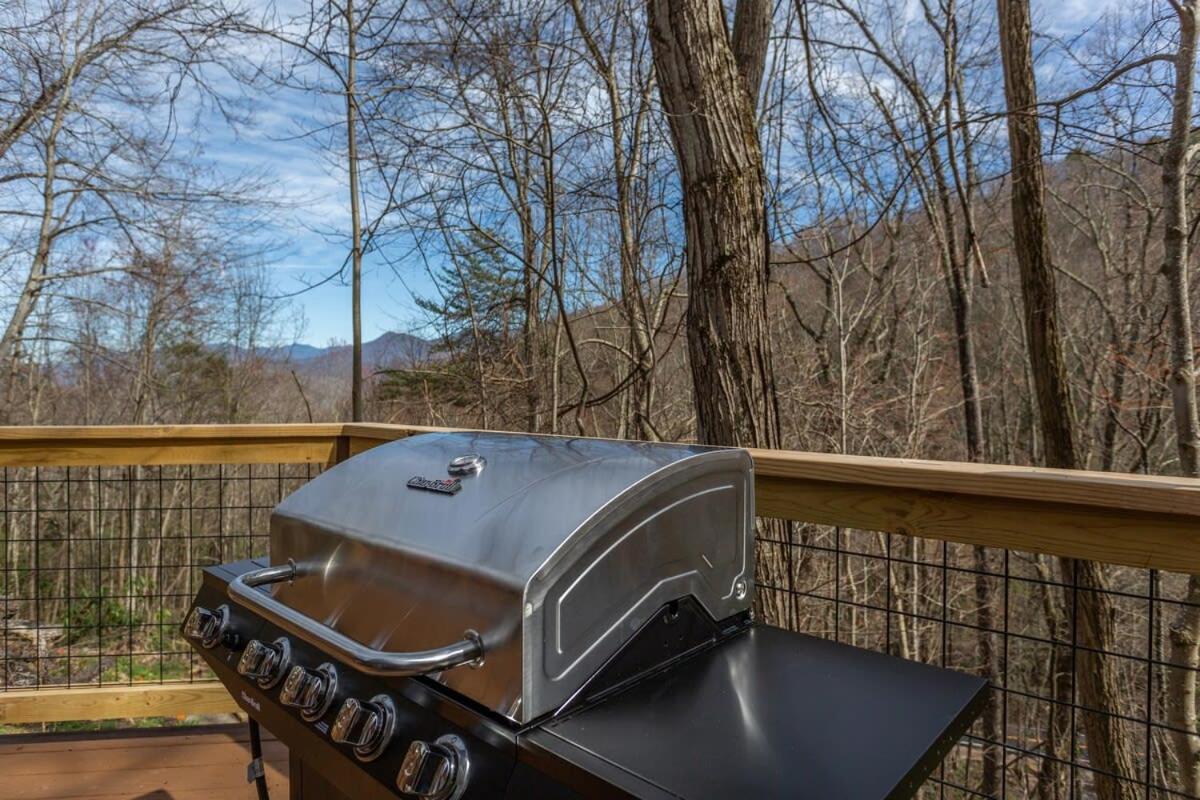 3 Miles To Gsmnp & Dtwn Good Views Hottub A-frame * Gatlinburg