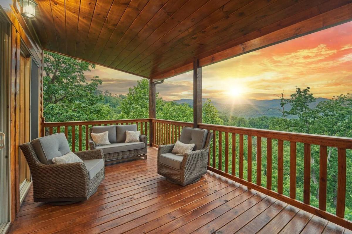 Holiday home Mountain View, Indoor Pool, Luxury Cabin, Bears *