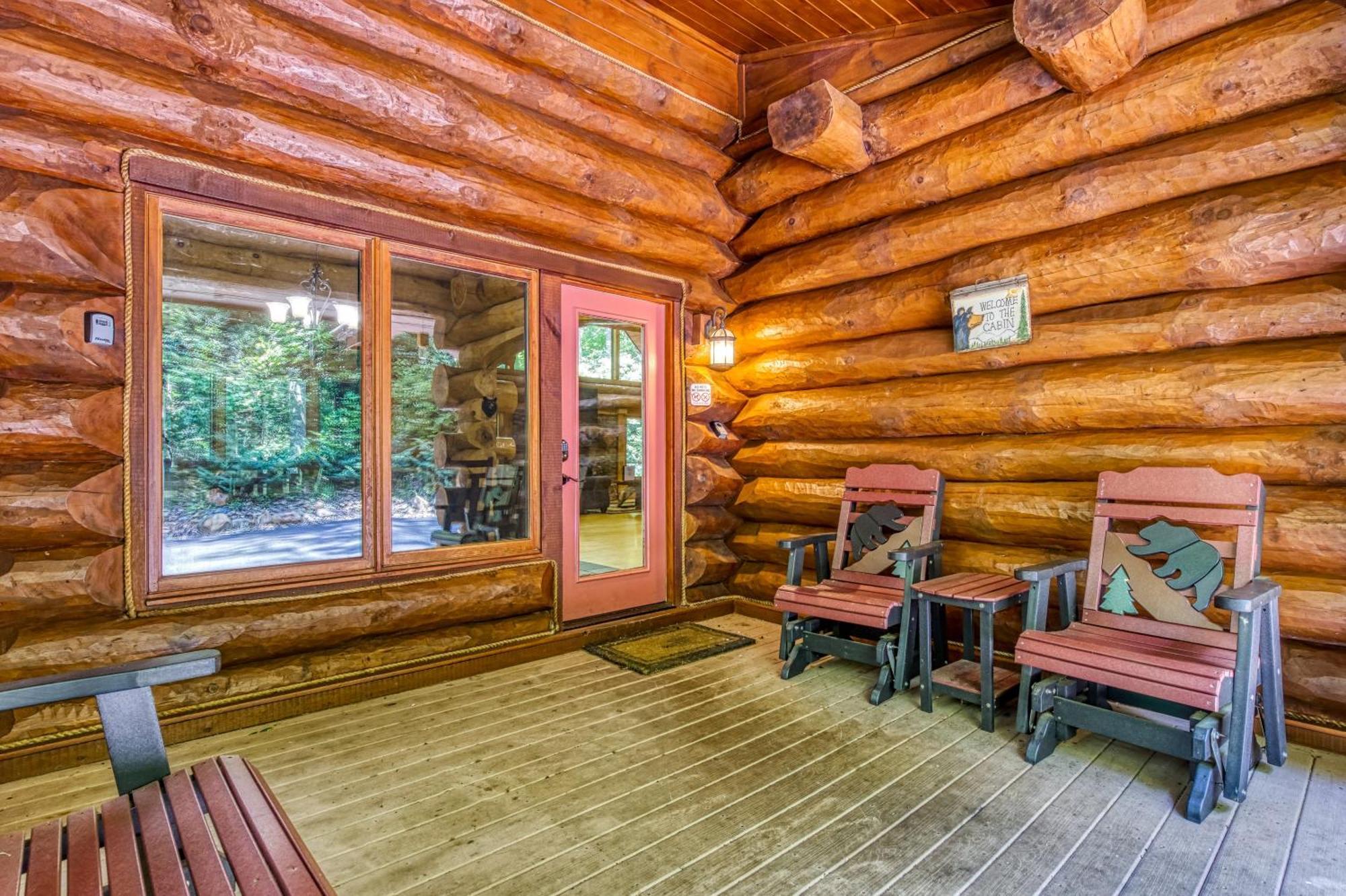 Rippling Stream, Hot Tub, Pool Table, Wifi, 1089 Free Tickets Each Paid Day, Dollywood And Holiday home *