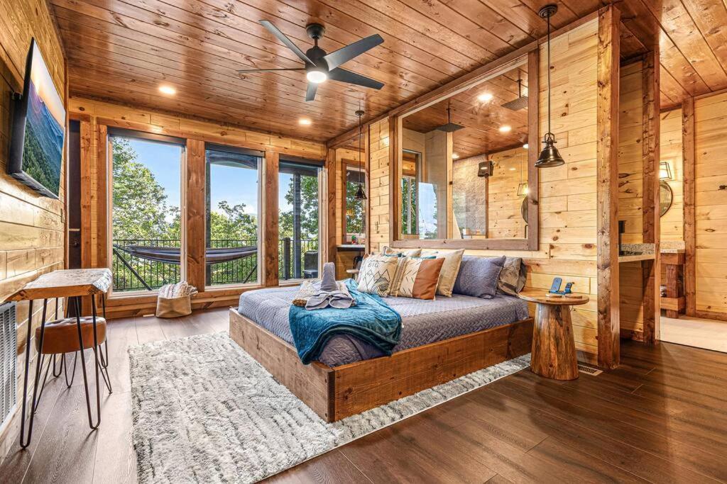 Mountain View Hideaway * Gatlinburg