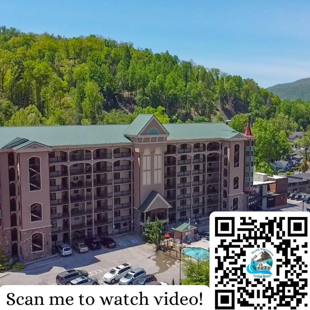 Luxurious Condo, Pool, Fireplace, Hiking *