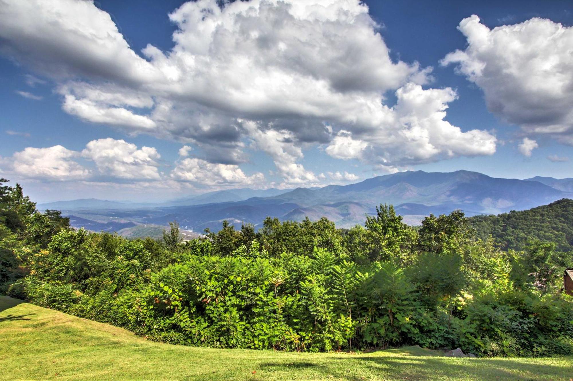 2 Mi To Ober Mountain With Balcony * Gatlinburg