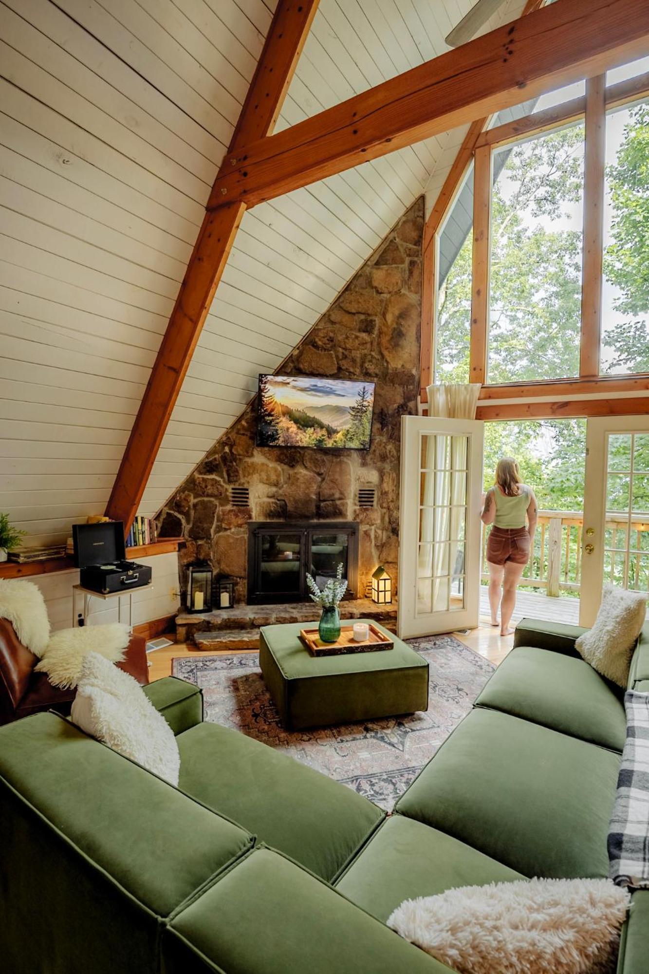 Holiday home Aframe Dreams! Magazine-featured Cozy Cabin, Stunning Interiors Gatlinburg