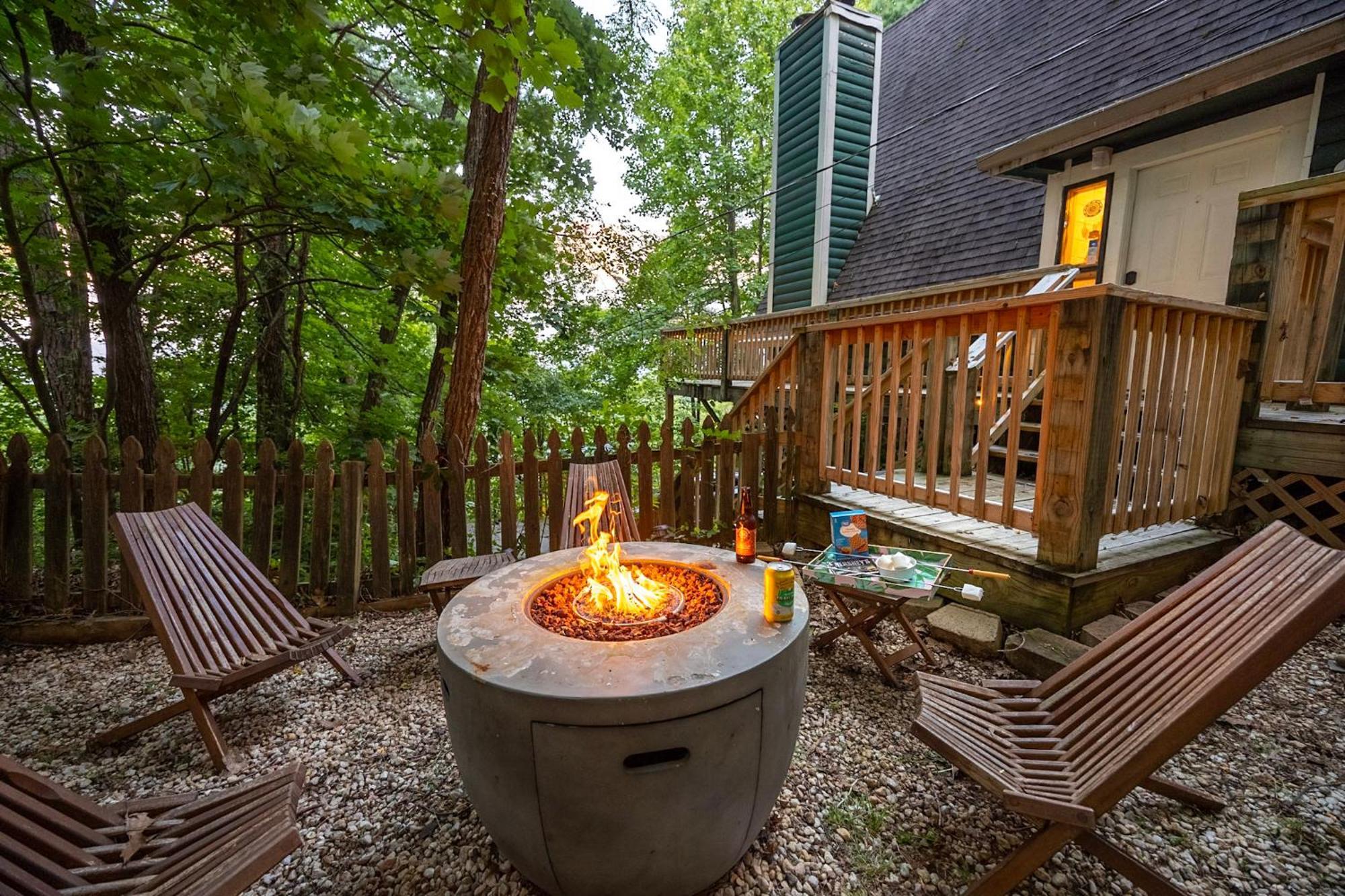 Aframe Dreams! Magazine-featured Cozy Cabin, Stunning Interiors * Gatlinburg