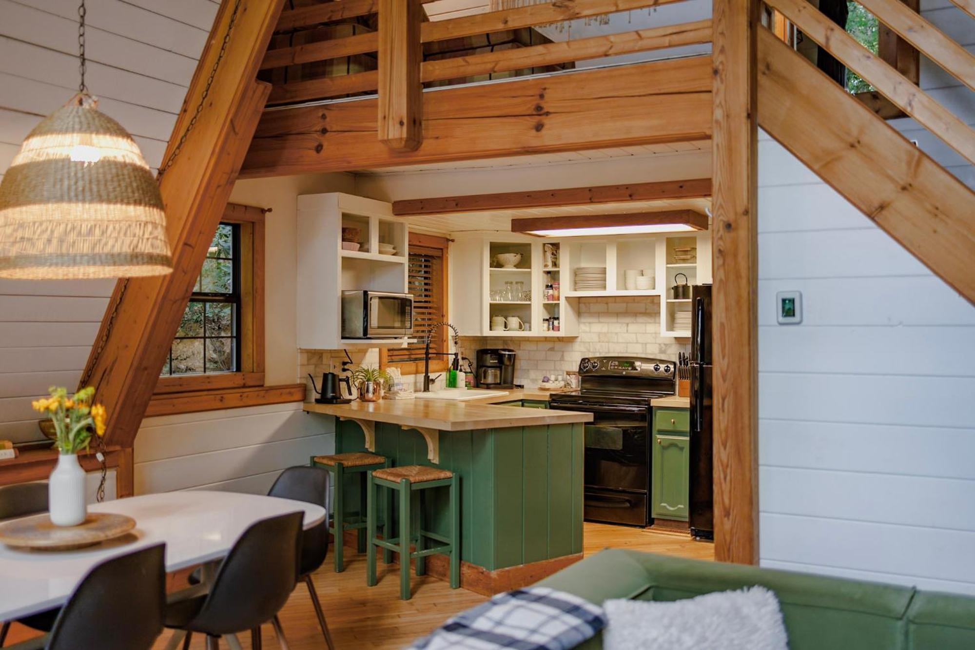 Aframe Dreams! Magazine-featured Cozy Cabin, Stunning Interiors Holiday home