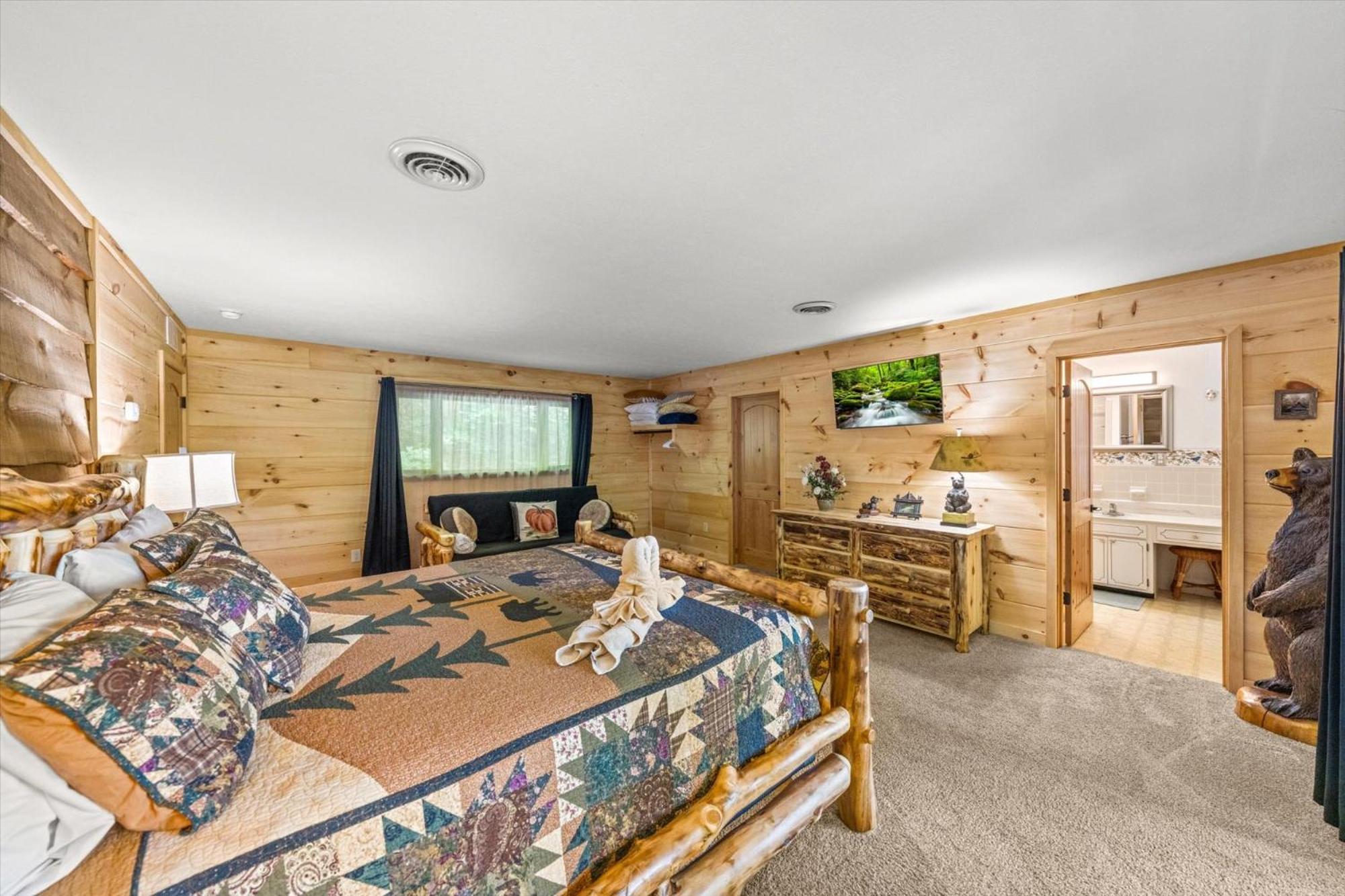 Bear Crossing Holiday home