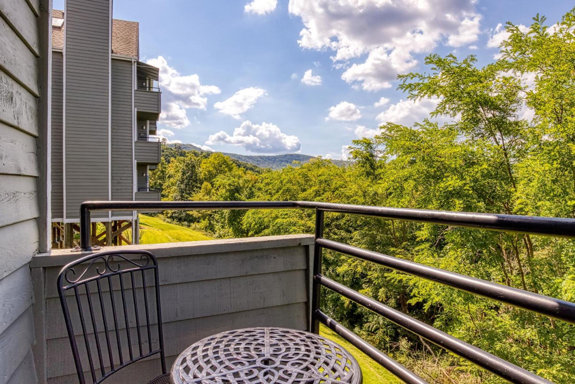5 Star Summit View, Adjacent To The National Park *