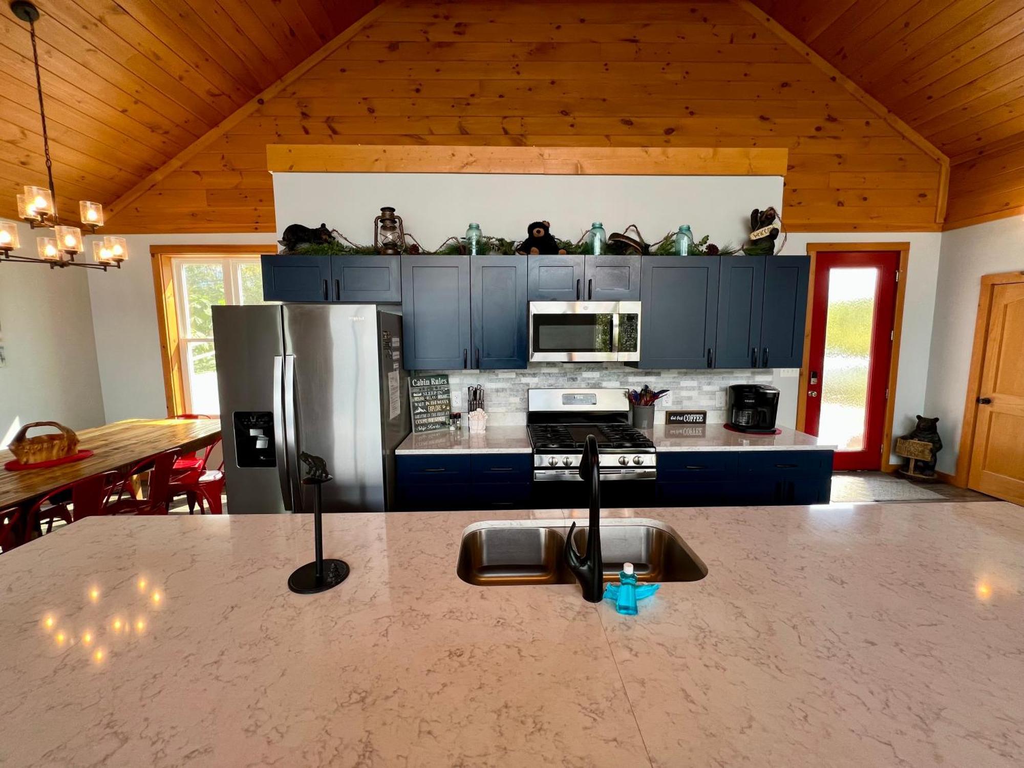 Close Enough To Perfect Luxurious 4 Bedroom With Game & Stunning Views Holiday home *