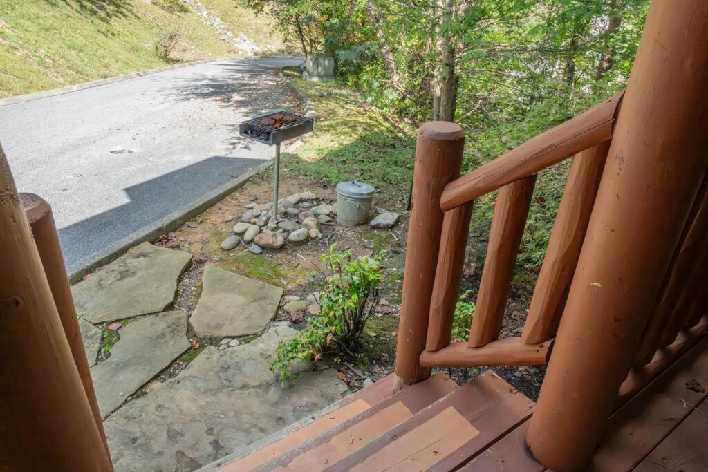 Holiday home 5br Log Cabin, Game Room, Hot Tub, Swimming Pool