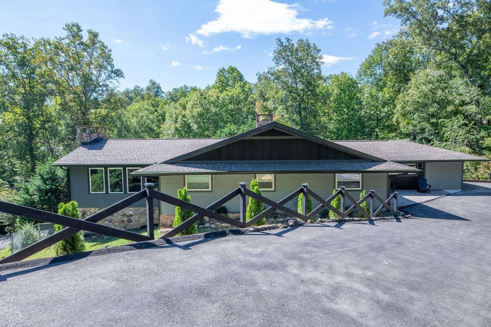 Hidden Hills Villa