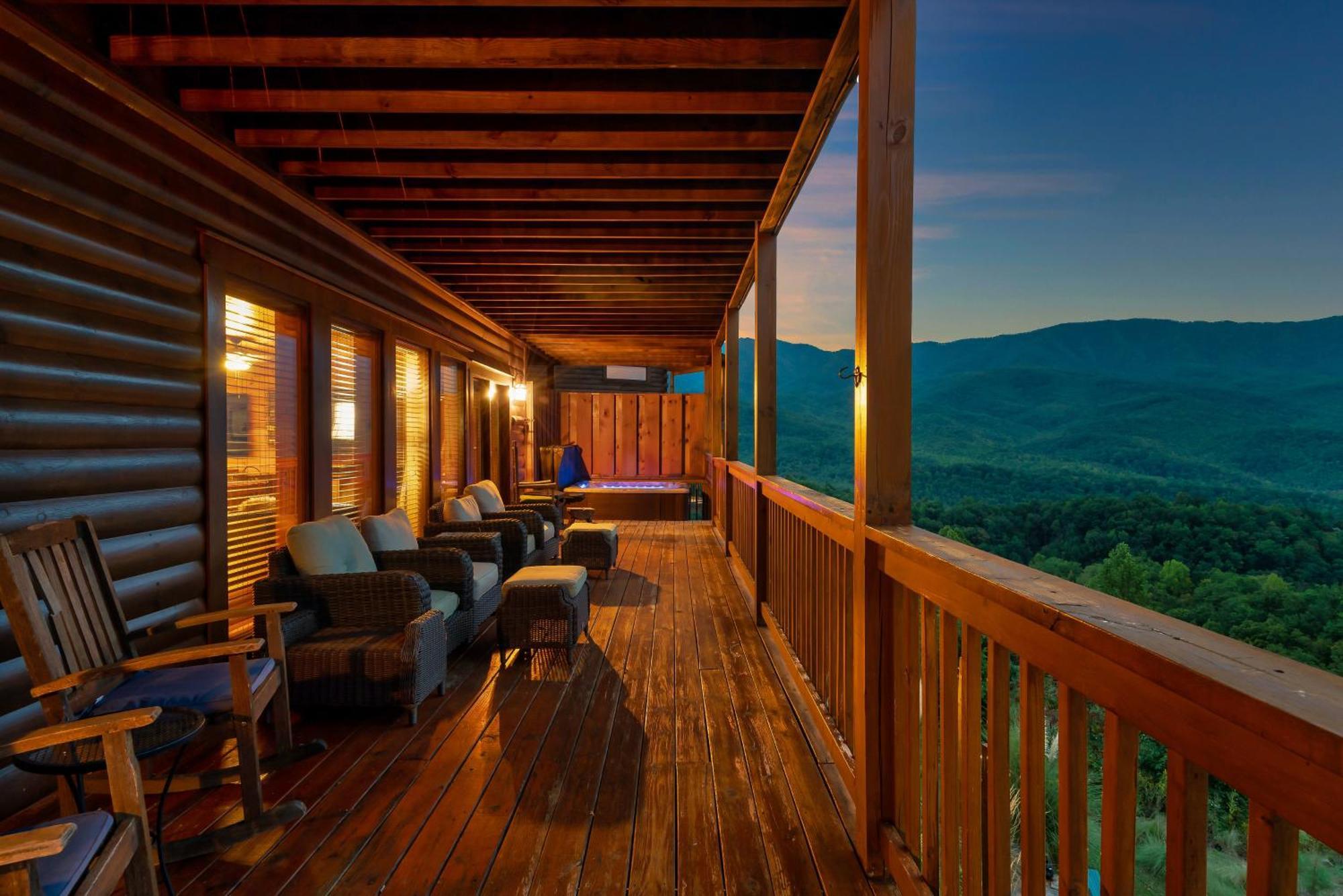 Heaven's Edge Gatlinburg