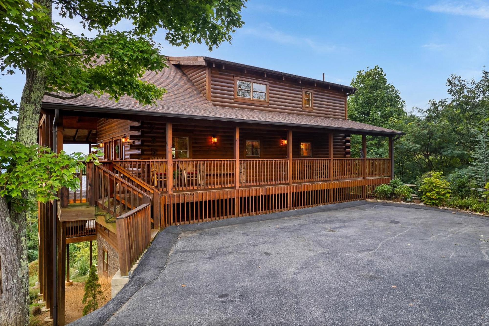 Heaven's Edge Gatlinburg