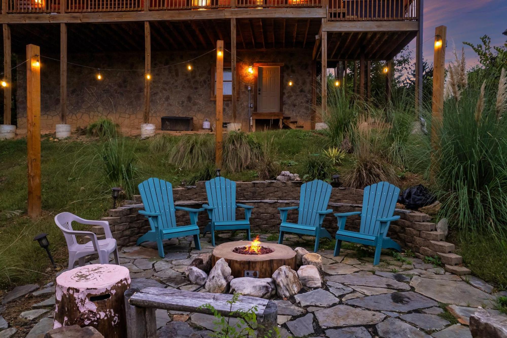 Heaven's Edge * Gatlinburg