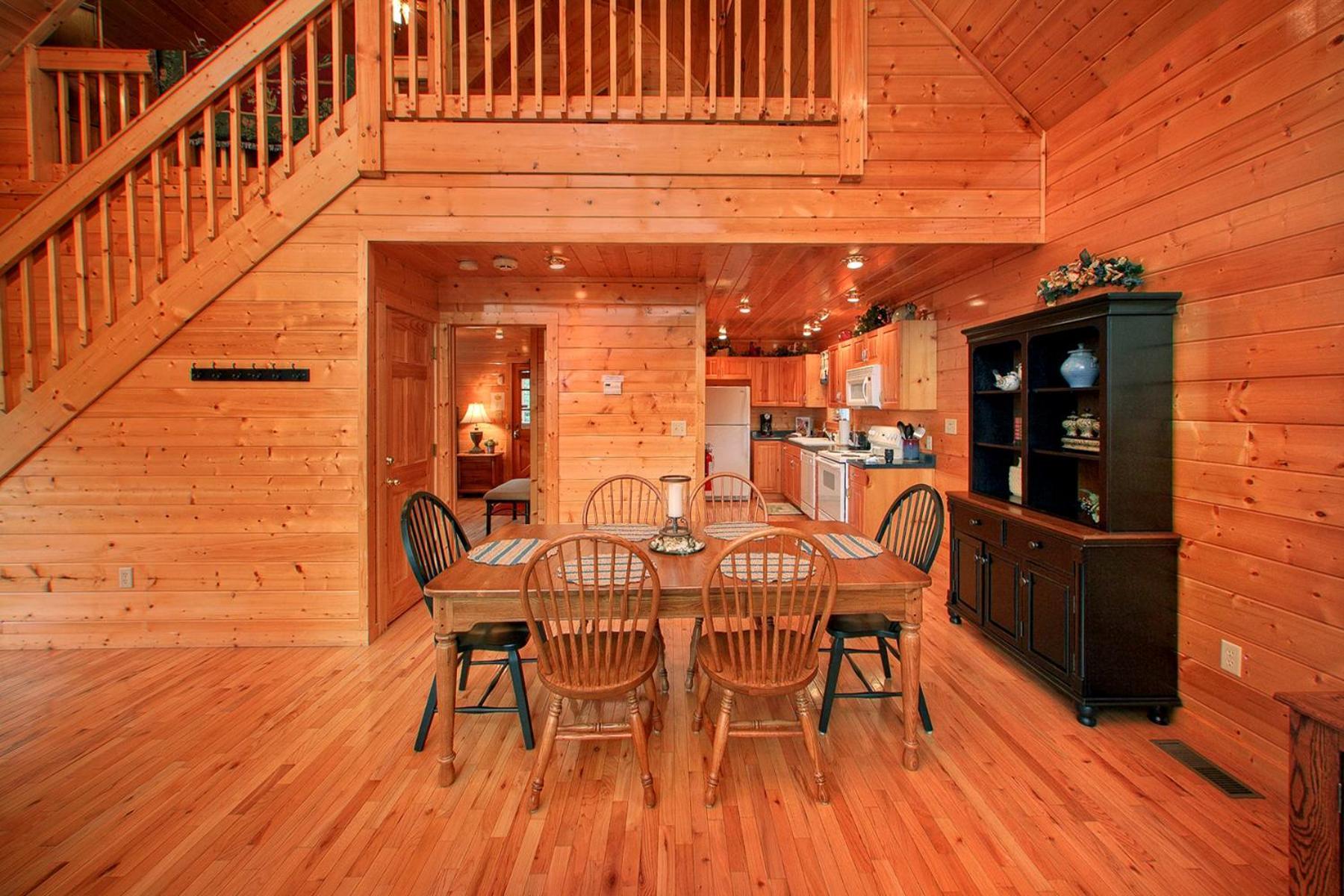 Knotty Pine Delight * Gatlinburg