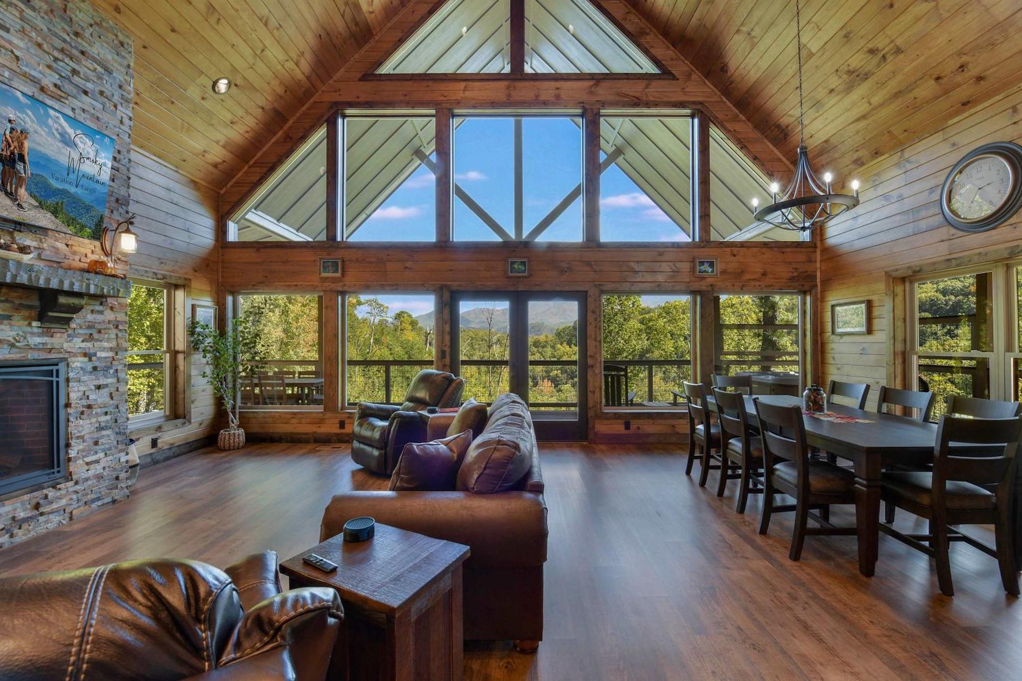 New Luxury - - Mountain View! Holiday home *