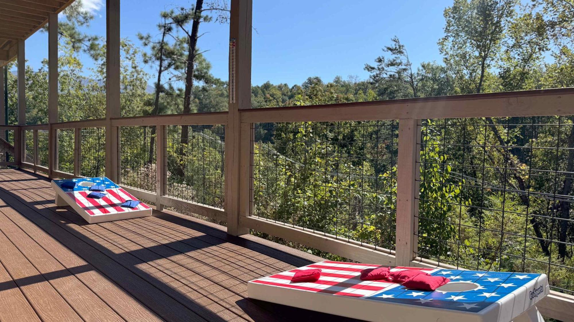 New Luxury - - Mountain View! *