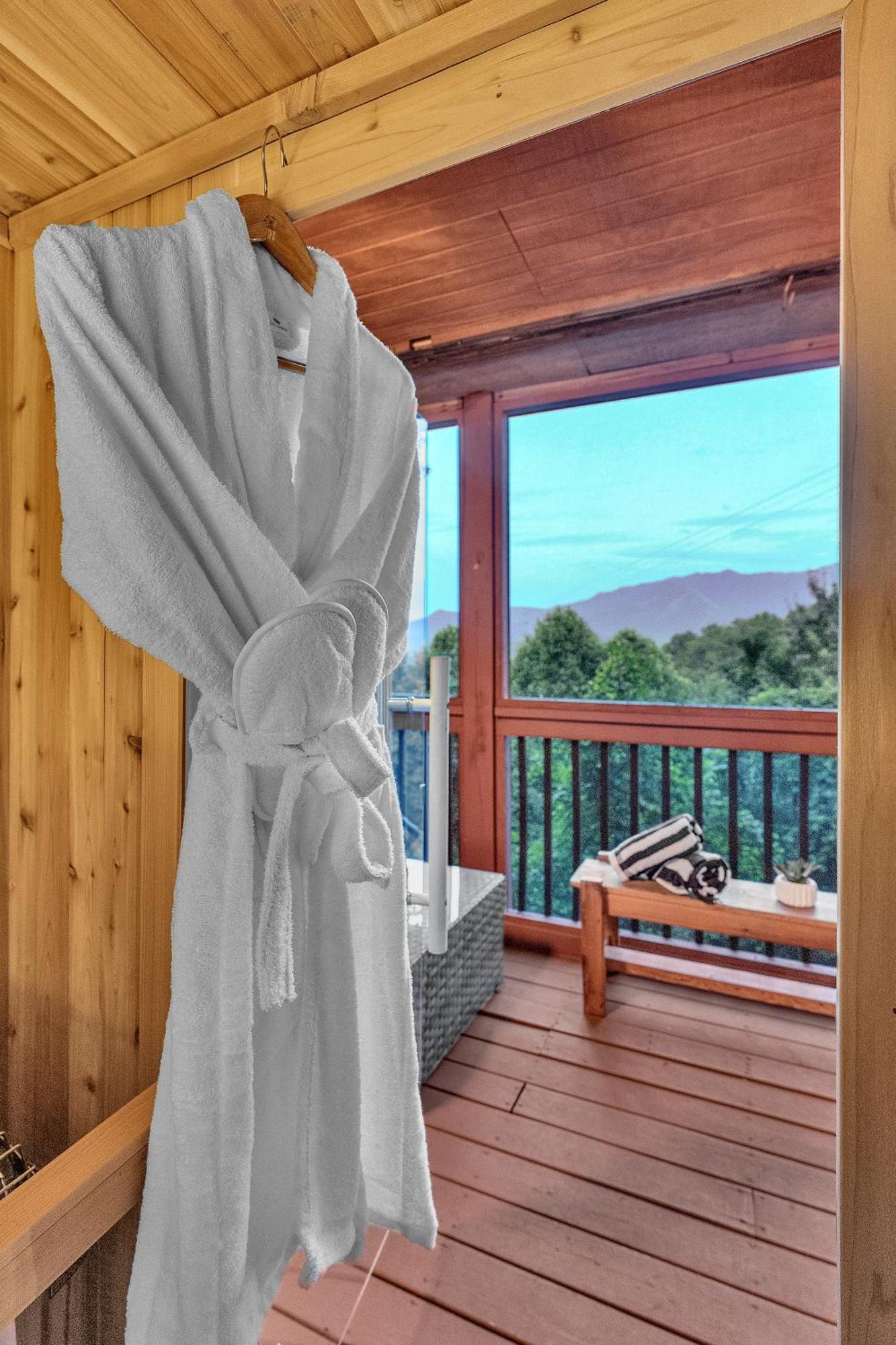 Family With Sauna, Hottub, Heavenly Views! Mins To Downtown! * Gatlinburg