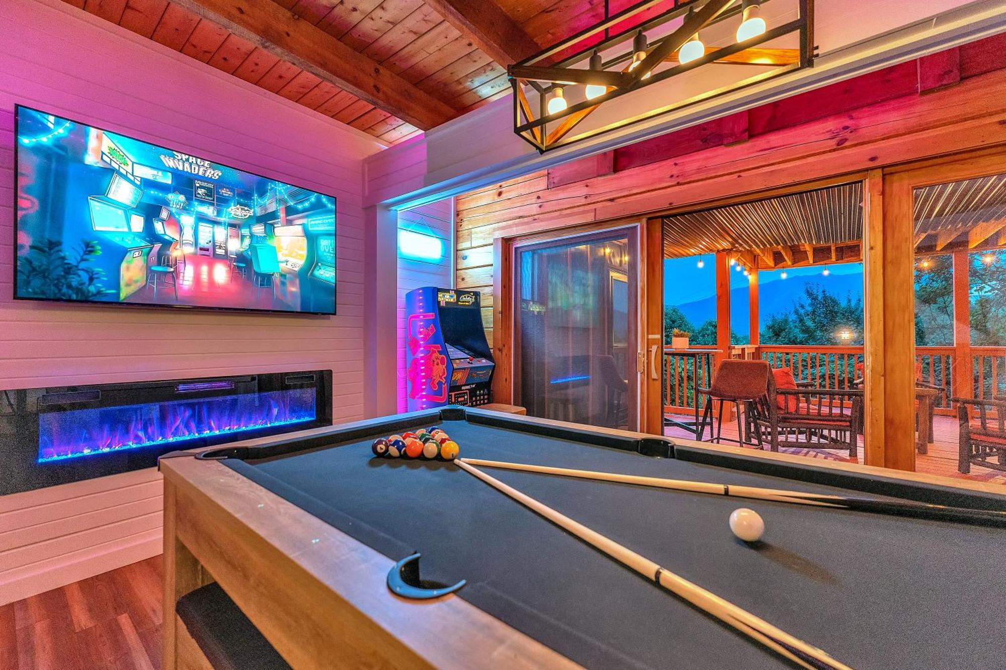 Chalet Family With Sauna, Hottub, Heavenly Views! Mins To Downtown!
