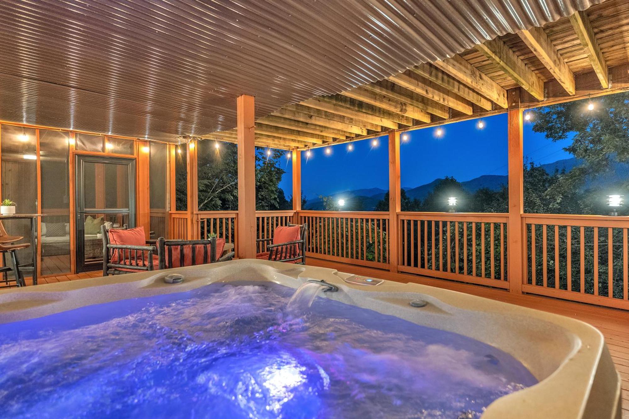Family With Sauna, Hottub, Heavenly Views! Mins To Downtown! Chalet *