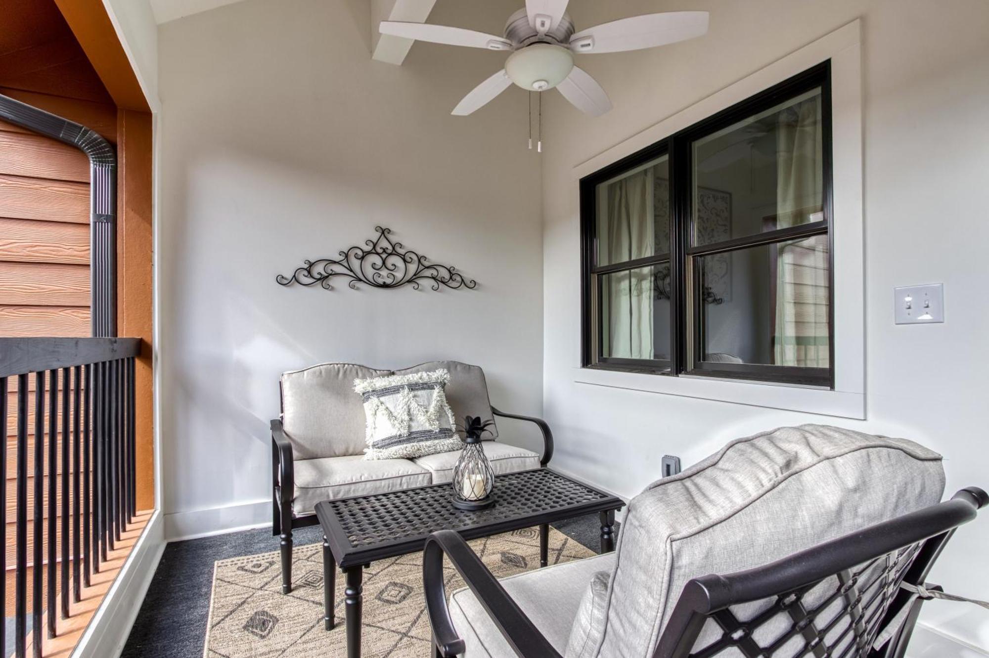 Downtown Prime Location Walk Everywhere In Gatlinburg3bed3bath Sleeps 8 Holiday home
