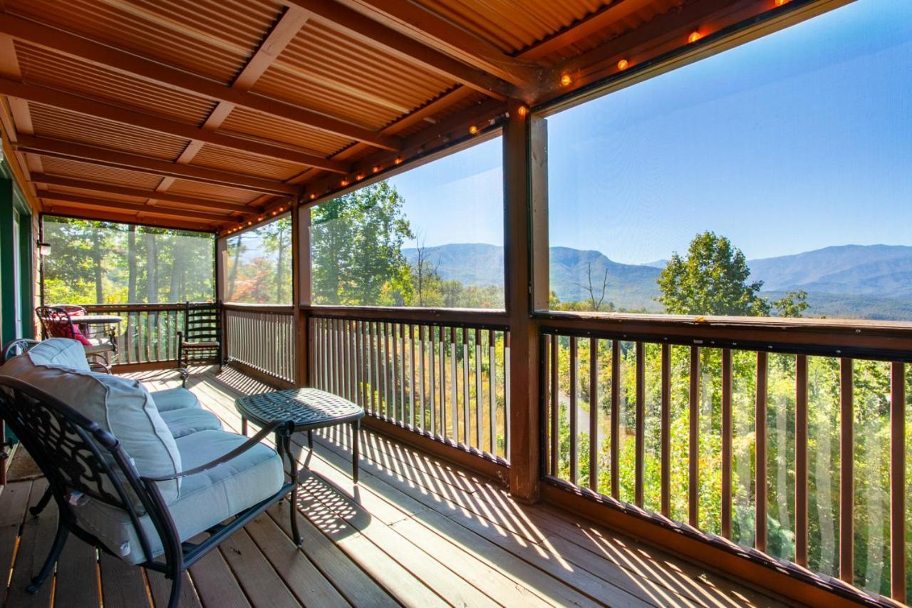 Pine Vista W Views Hot Tub Game *