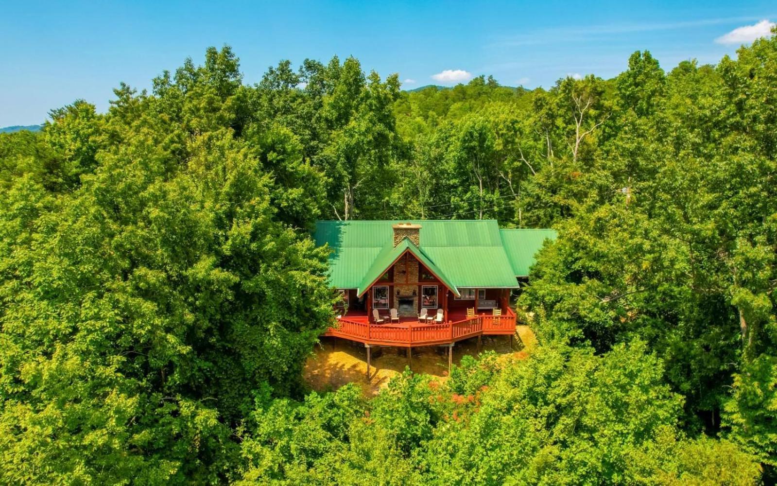 Treetop Retreat Villa