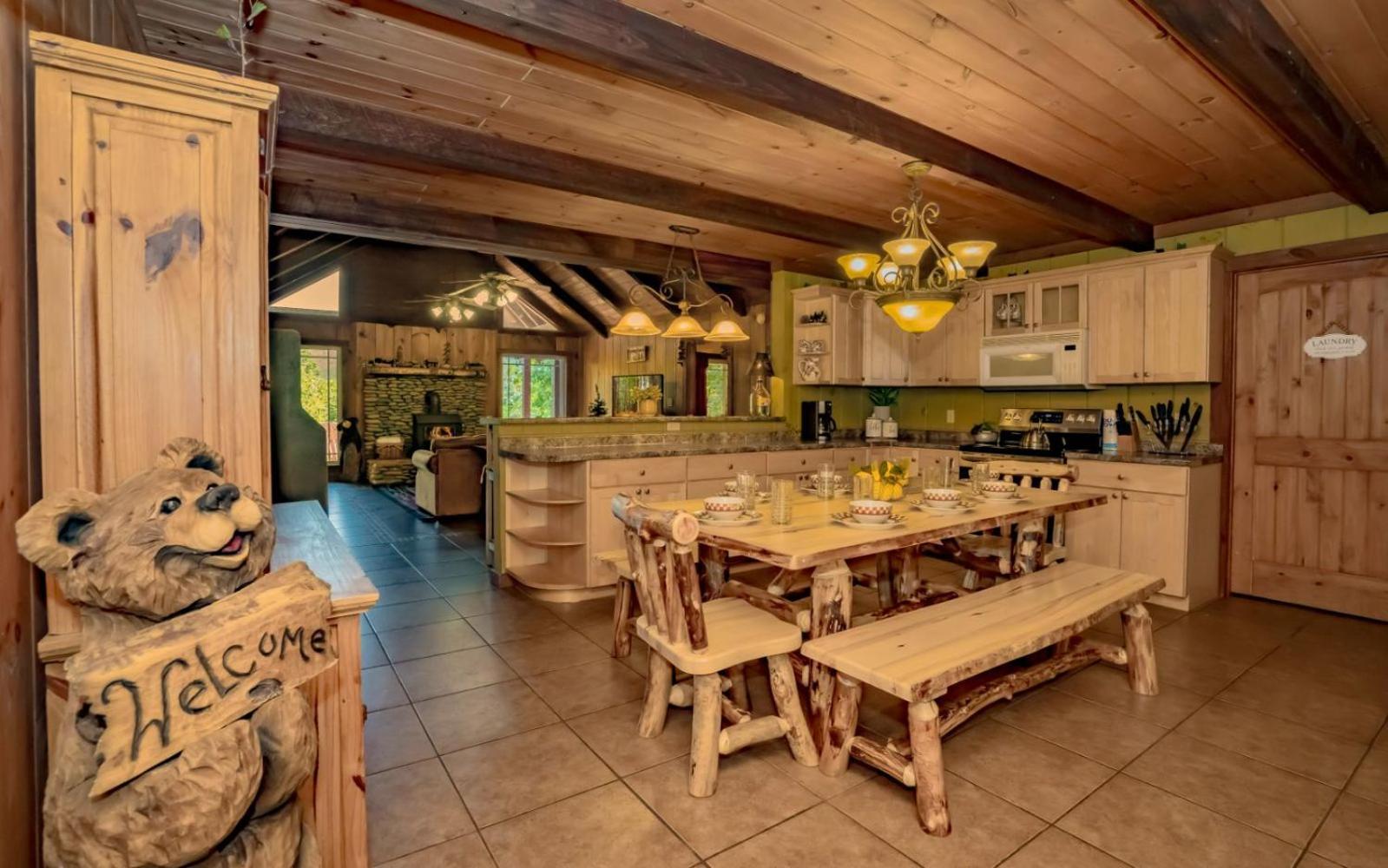 Treetop Retreat Villa *