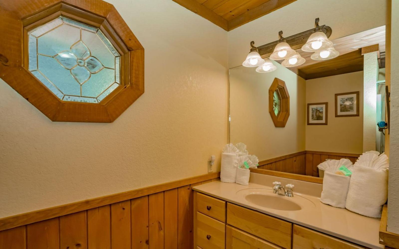 Treetop Retreat * Gatlinburg