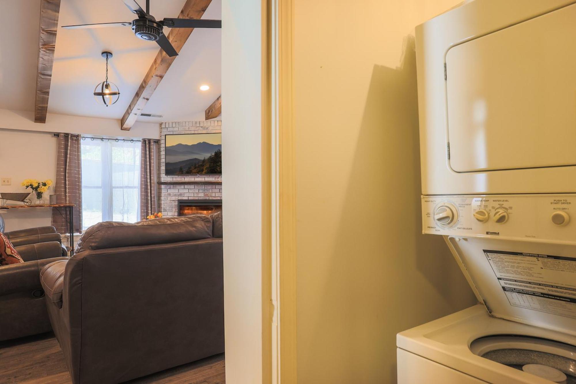 Relaxing 3br 1 Mile To Main St Attractions Views Chalet Gatlinburg