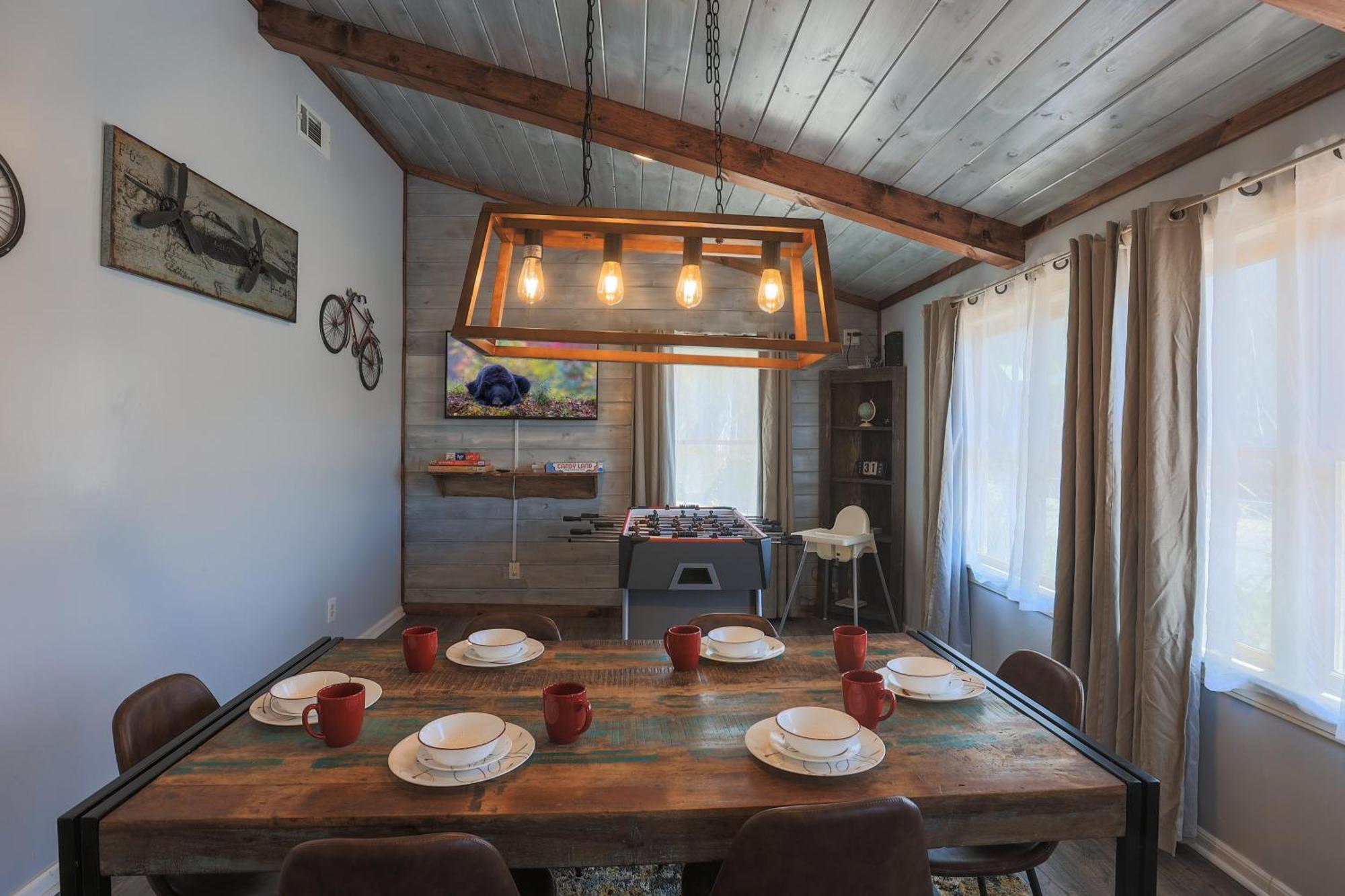 Relaxing 3br 1 Mile To Main St Attractions Views *