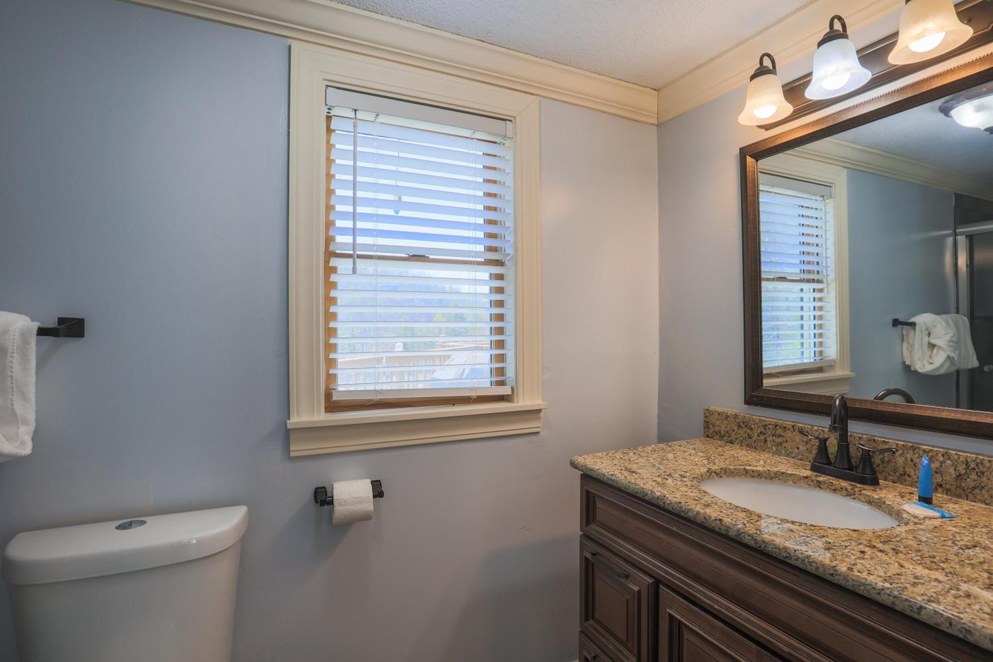 Relaxing 3br 1 Mile To Main St Attractions Views