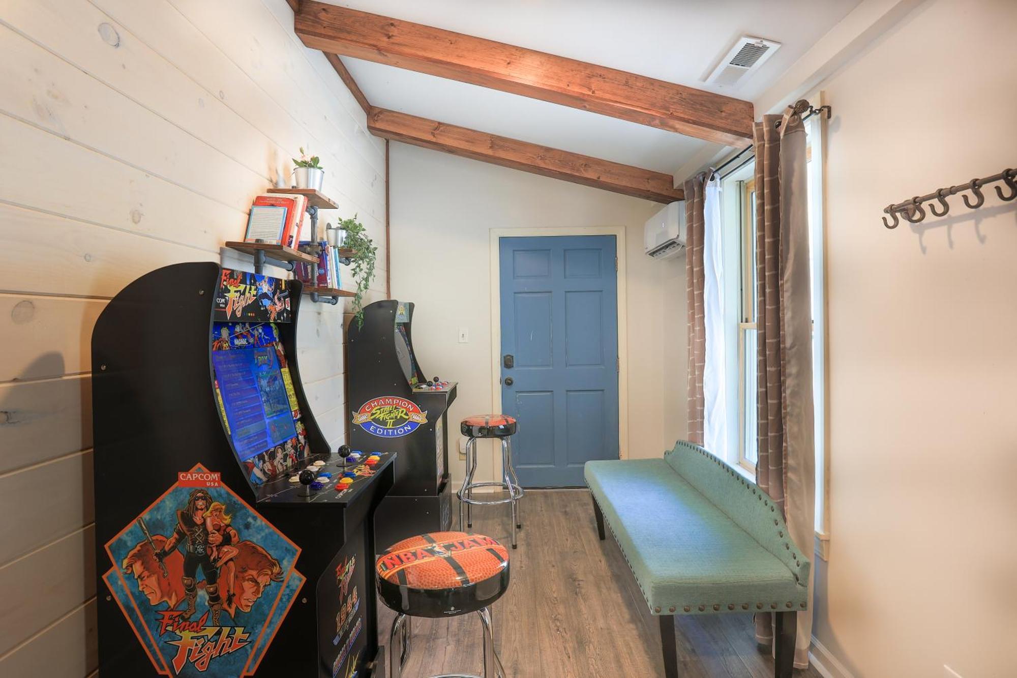 Relaxing 3br 1 Mile To Main St Attractions Views Chalet