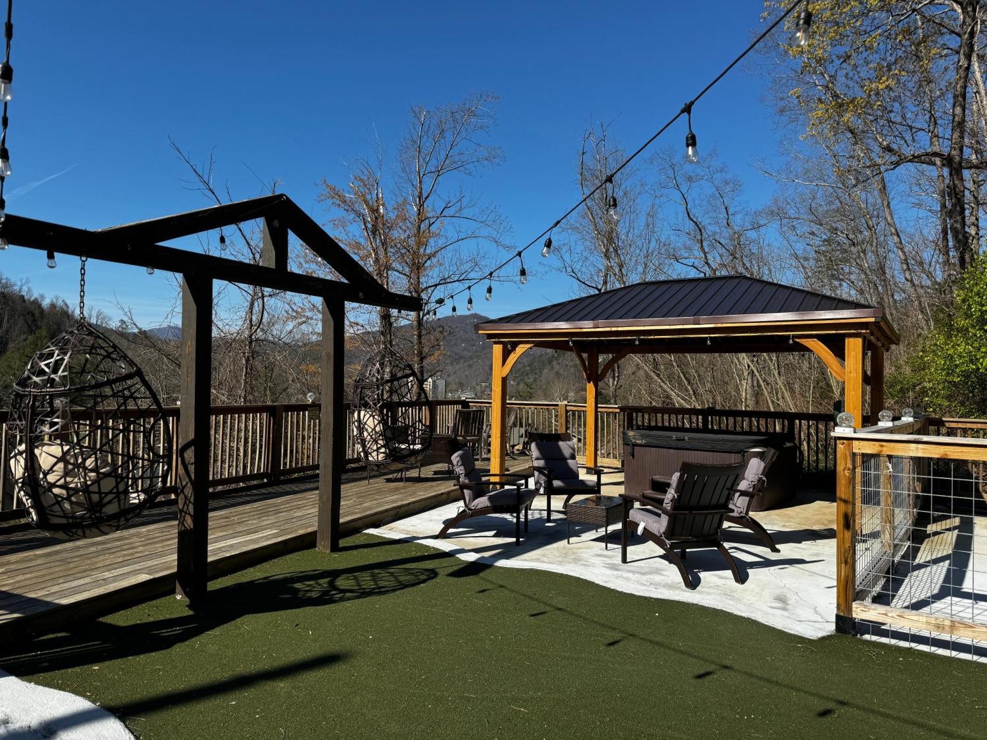 Chalet Relaxing 3br 1 Mile To Main St Attractions Views *