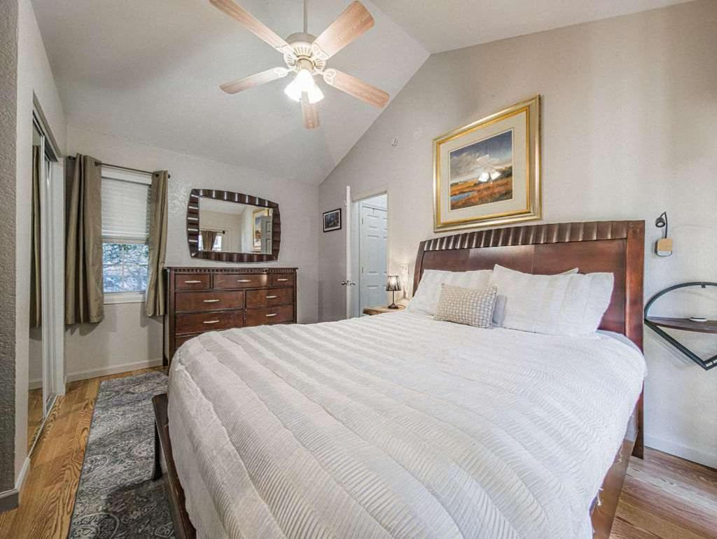 Chalet New Listing Sasquatch F