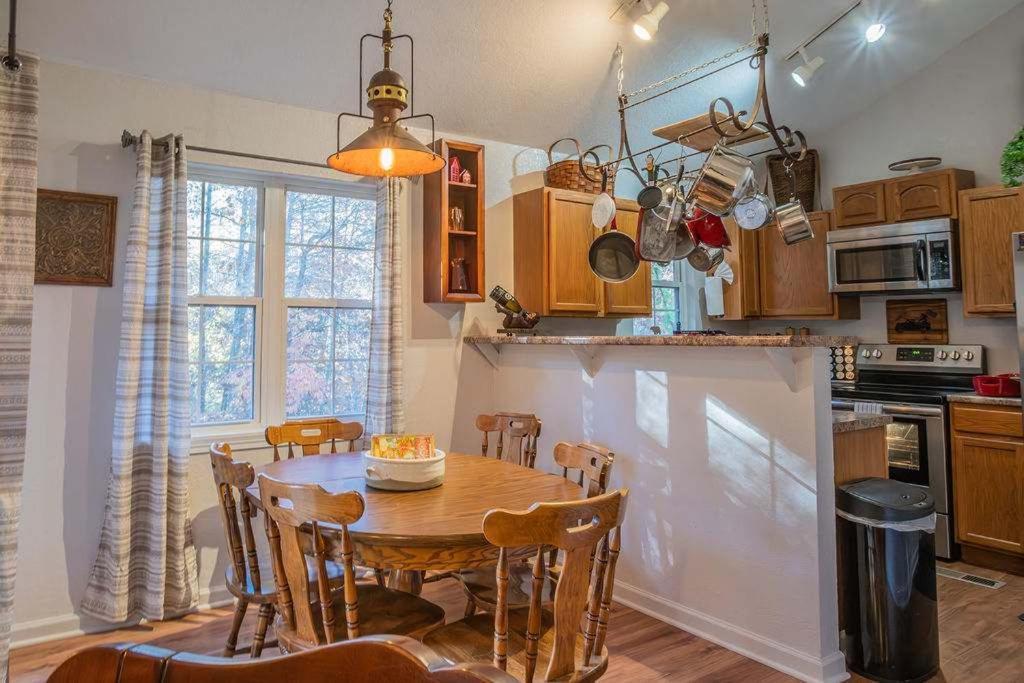 New Listing Sasquatch F Gatlinburg