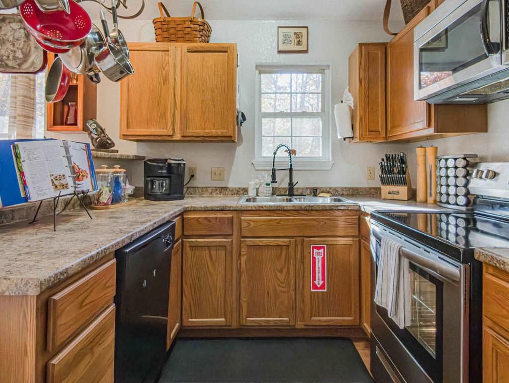 New Listing Sasquatch F * Gatlinburg