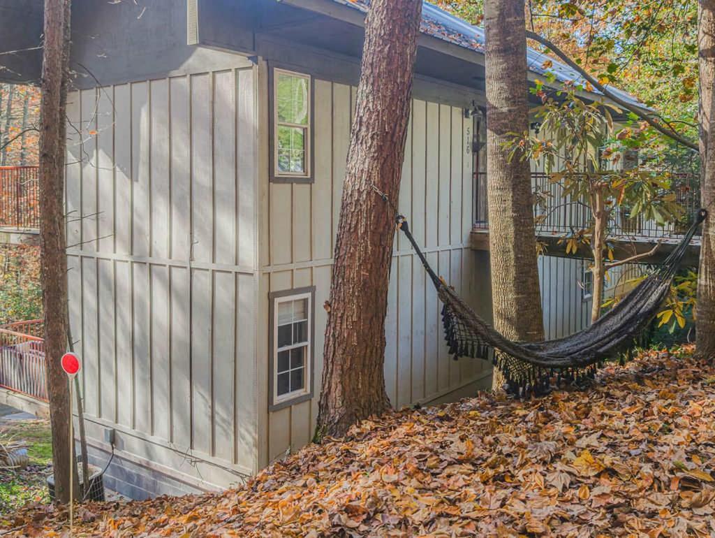 New Listing Sasquatch F Chalet *