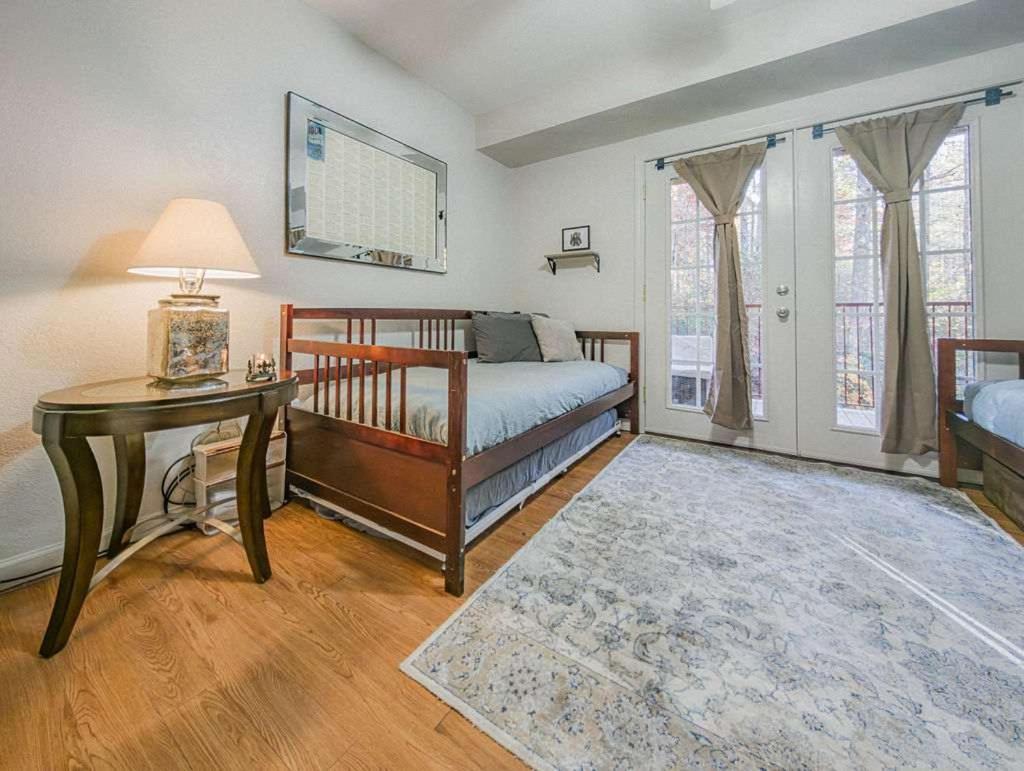 New Listing Sasquatch F * Gatlinburg