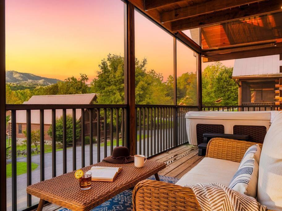 Flat Roads, Mountain View, Full Gym And Tennis Court
