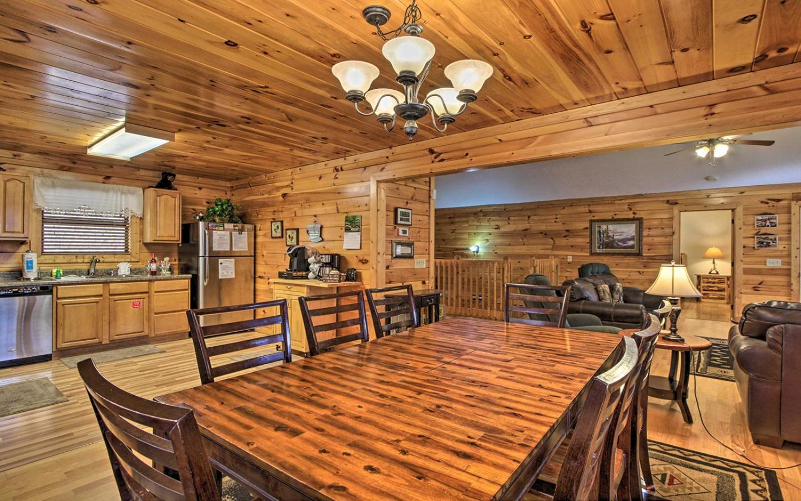 Mountain Heaven Retreat Villa Gatlinburg