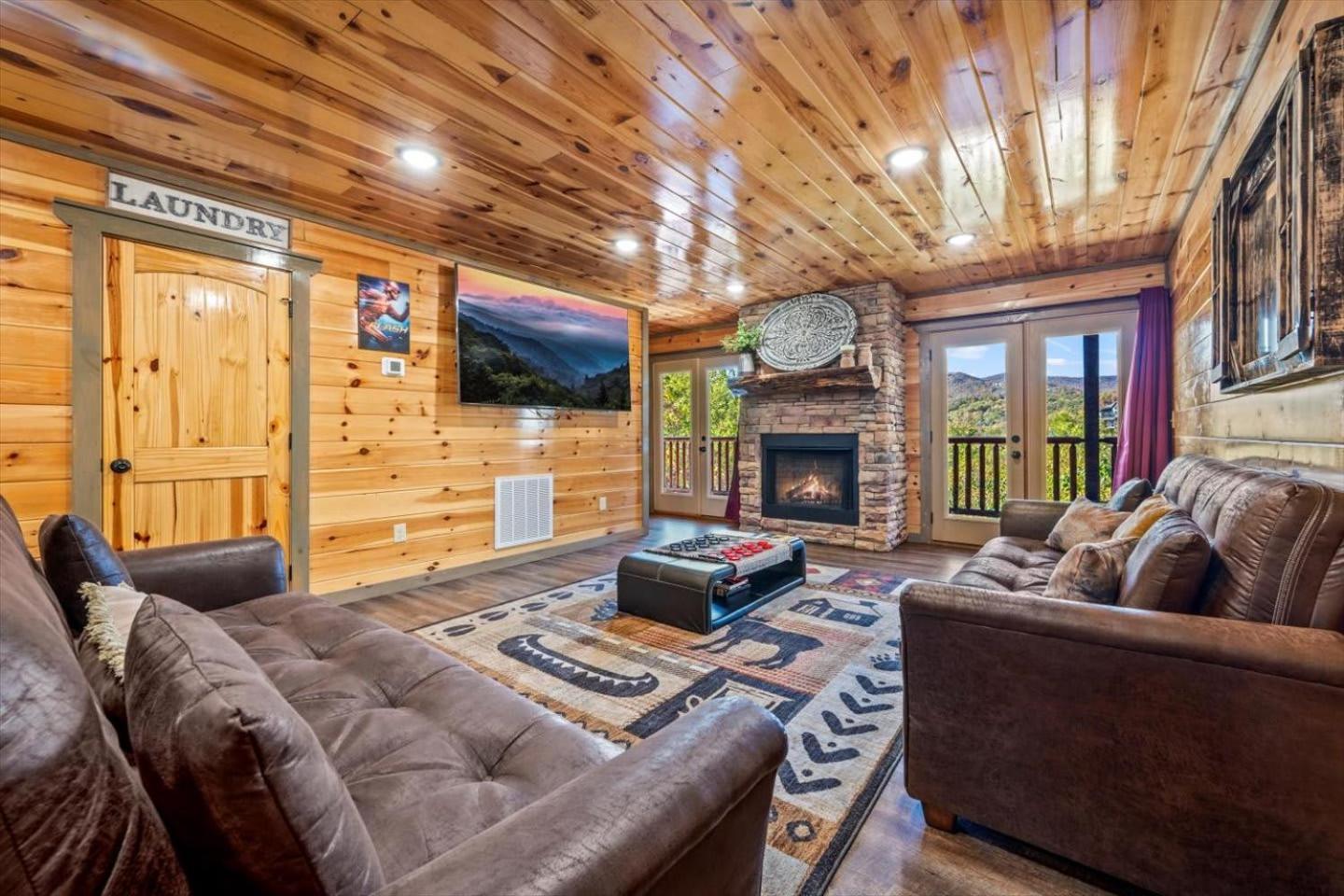 Holiday home Indoor Pool, Volleyball Beach, Mountain View, Luxury *