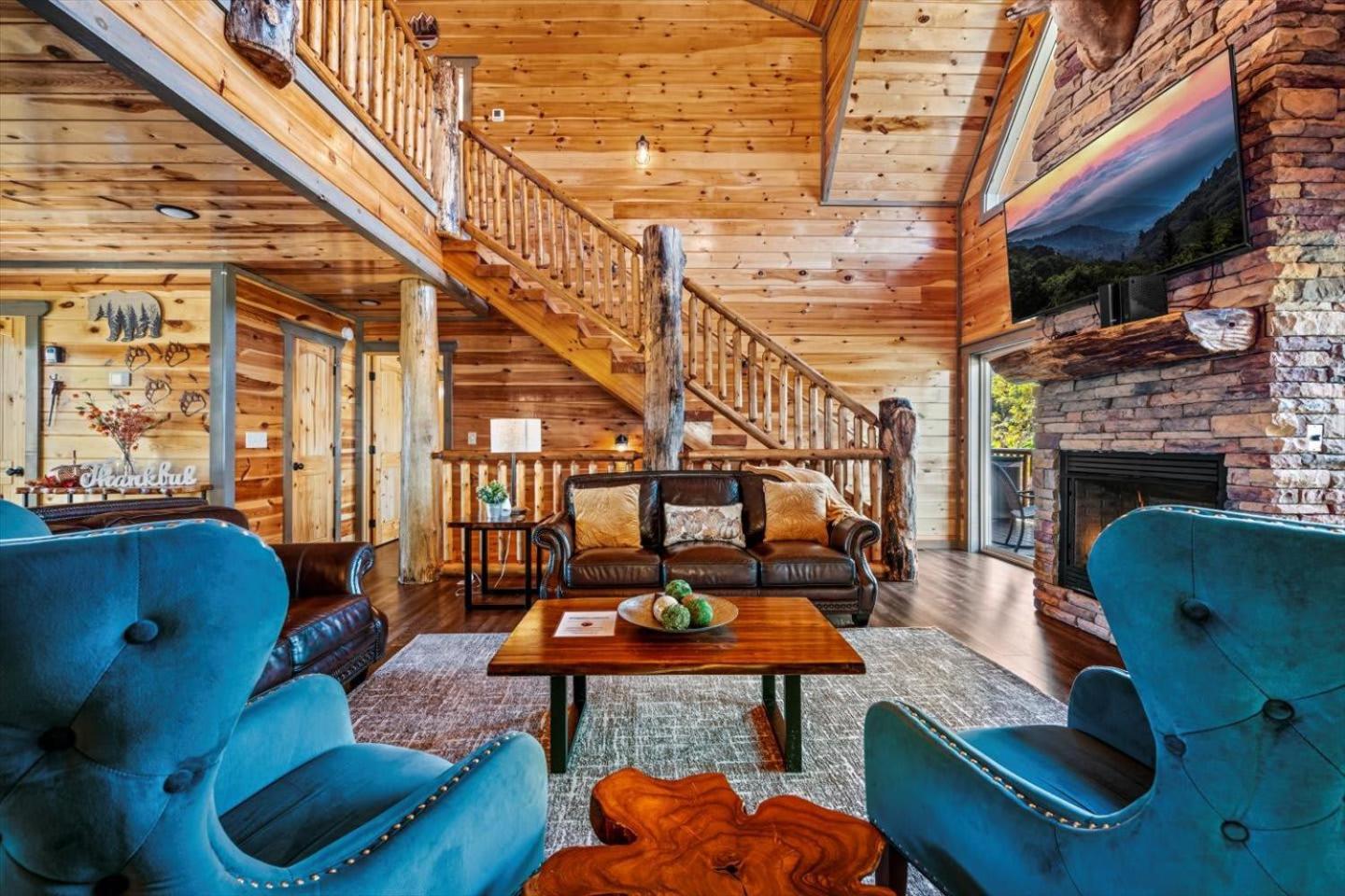 Indoor Pool, Volleyball Beach, Mountain View, Luxury Holiday home Gatlinburg