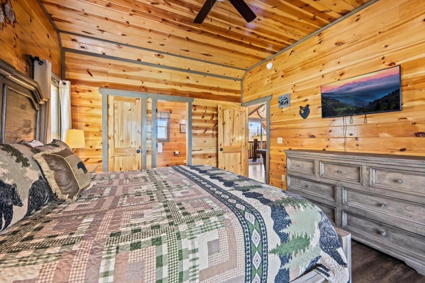 Holiday home Indoor Pool, Volleyball Beach, Mountain View, Luxury *