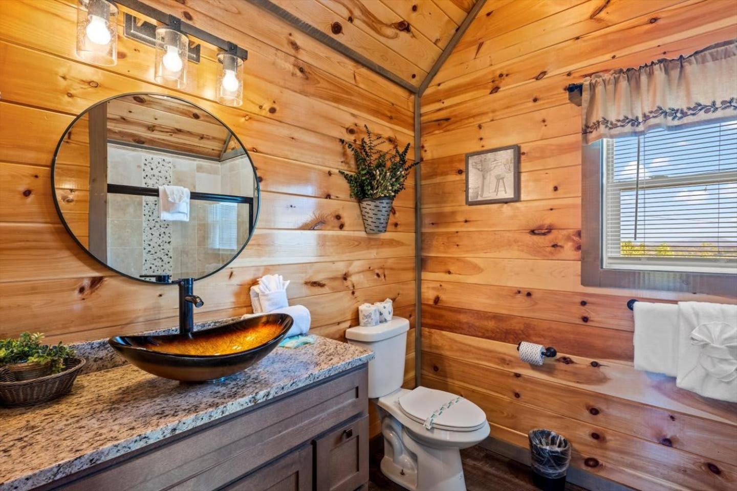 Indoor Pool, Volleyball Beach, Mountain View, Luxury Holiday home *