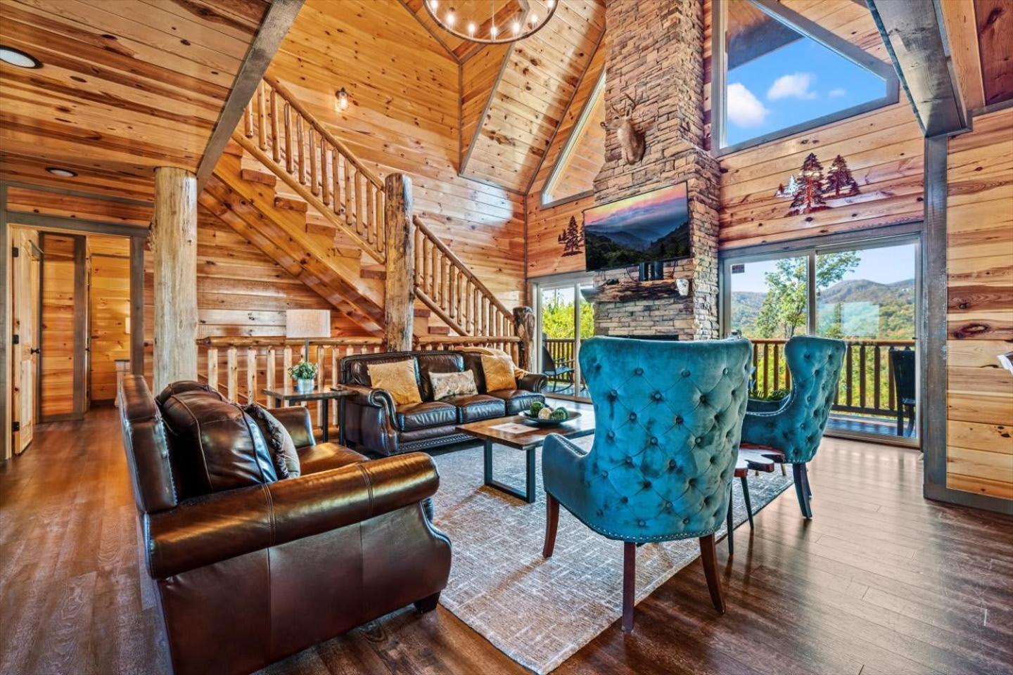 Holiday home Indoor Pool, Volleyball Beach, Mountain View, Luxury *