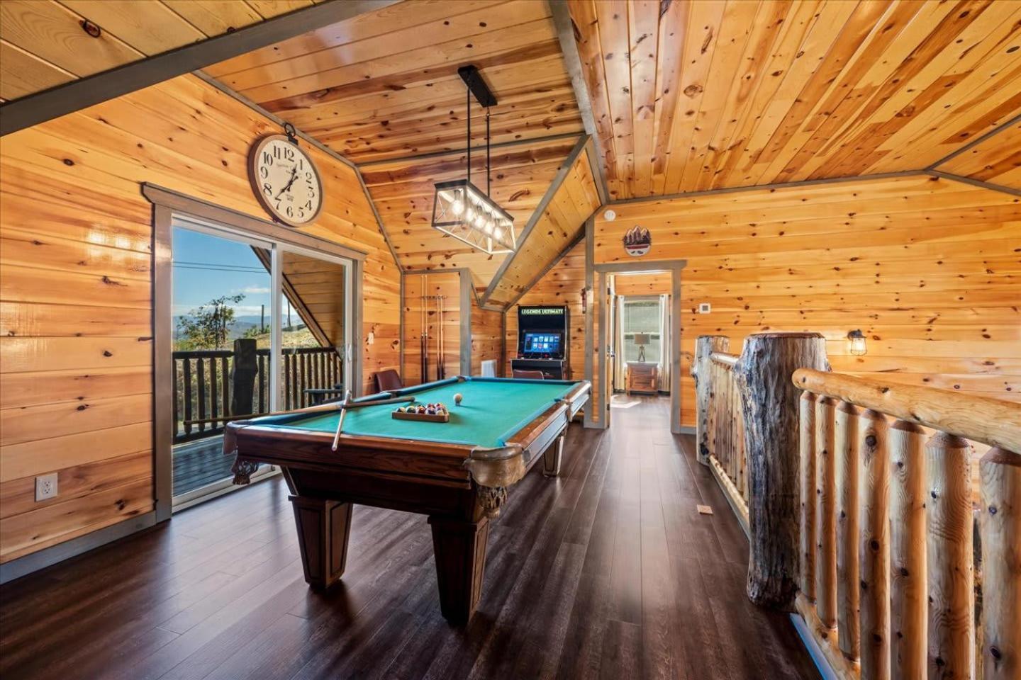 Holiday home Indoor Pool, Volleyball Beach, Mountain View, Luxury *