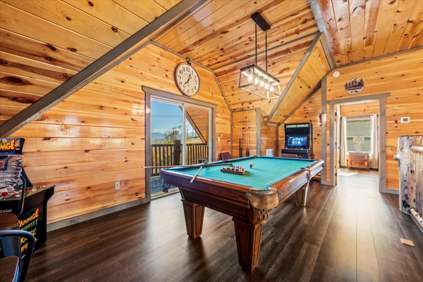 Holiday home Indoor Pool, Volleyball Beach, Mountain View, Luxury *