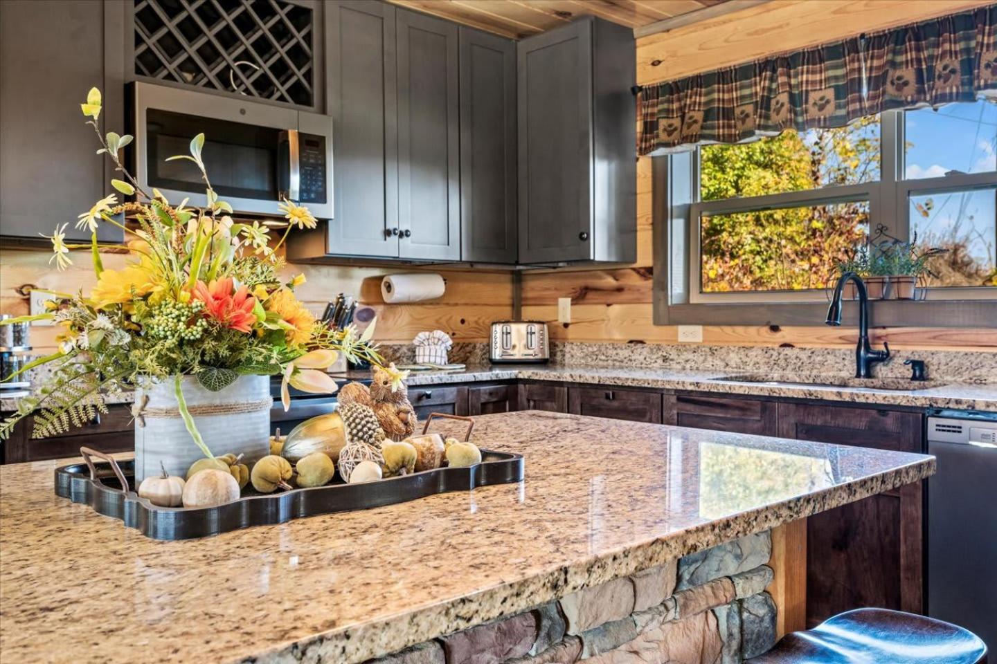 Indoor Pool, Volleyball Beach, Mountain View, Luxury Holiday home