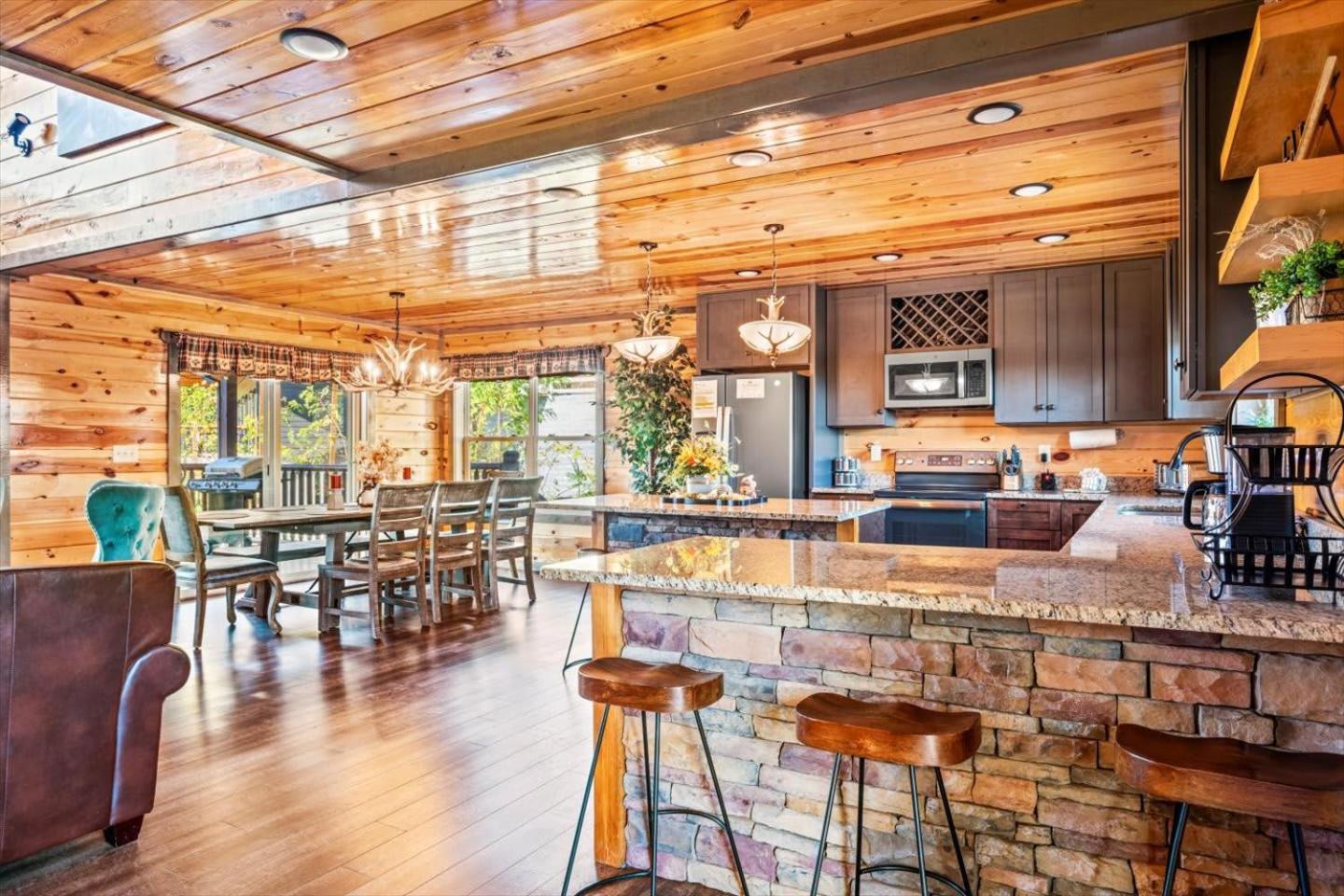 Indoor Pool, Volleyball Beach, Mountain View, Luxury *