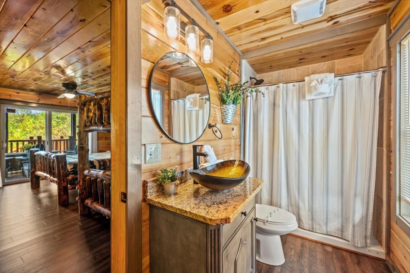 Indoor Pool, Volleyball Beach, Mountain View, Luxury Holiday home *